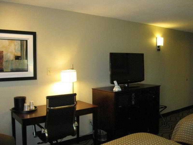 Best Western Plus Lonoke Hotel Quarto foto
